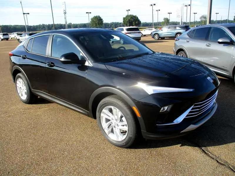 new 2025 Buick Envista car, priced at $26,798