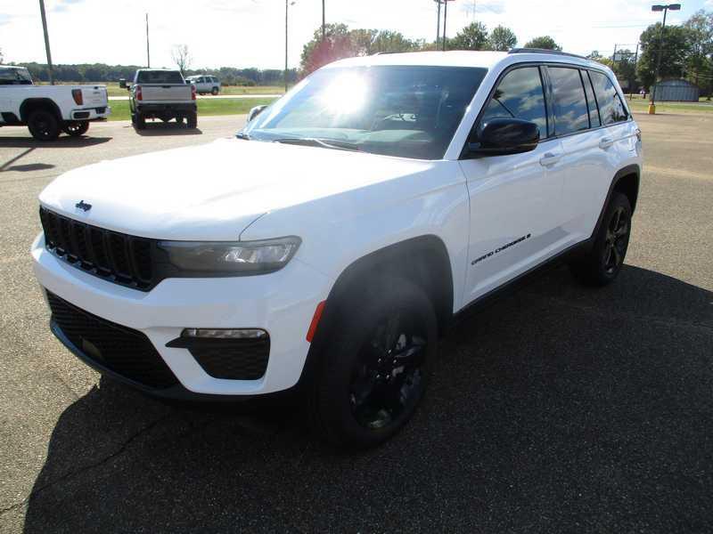 new 2025 Jeep Grand Cherokee car, priced at $47,191