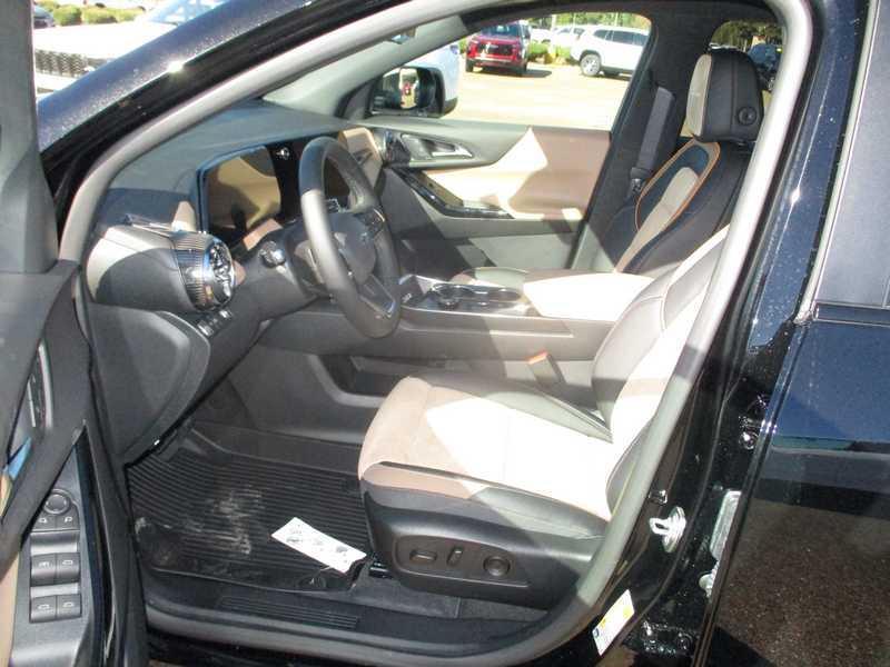 new 2026 Chevrolet Equinox car, priced at $39,150