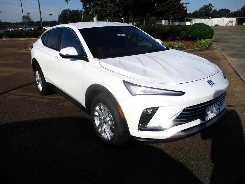 new 2025 Buick Envista car, priced at $26,339