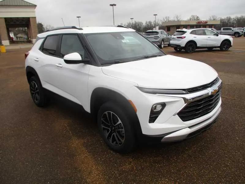 new 2026 Chevrolet TrailBlazer car, priced at $28,820