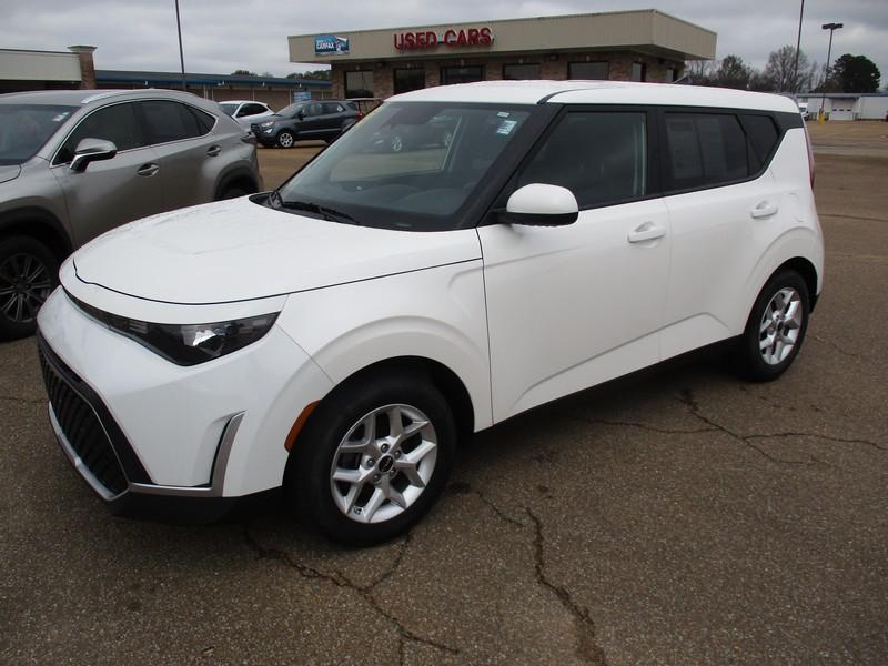 used 2023 Kia Soul car, priced at $18,720