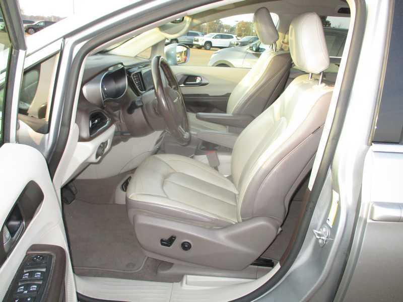 used 2019 Chrysler Pacifica car, priced at $17,720