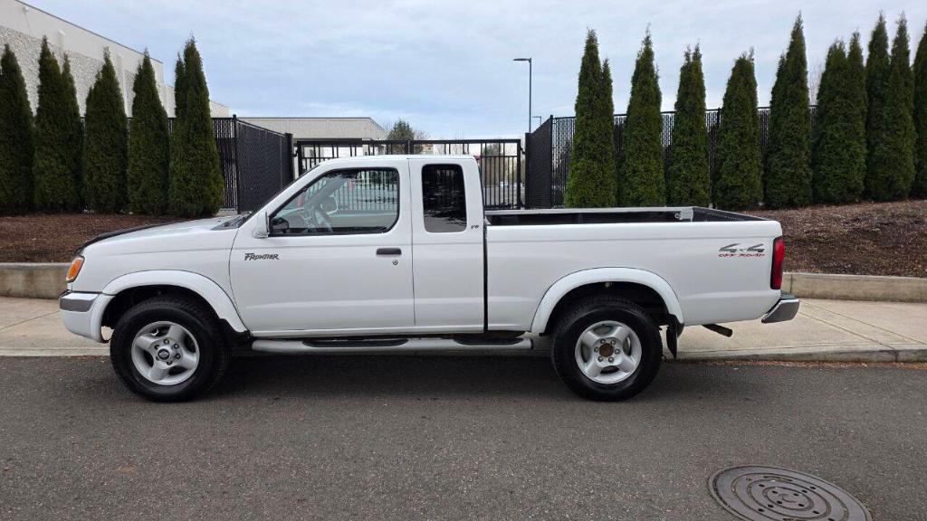 used 2000 Nissan Frontier car, priced at $4,995