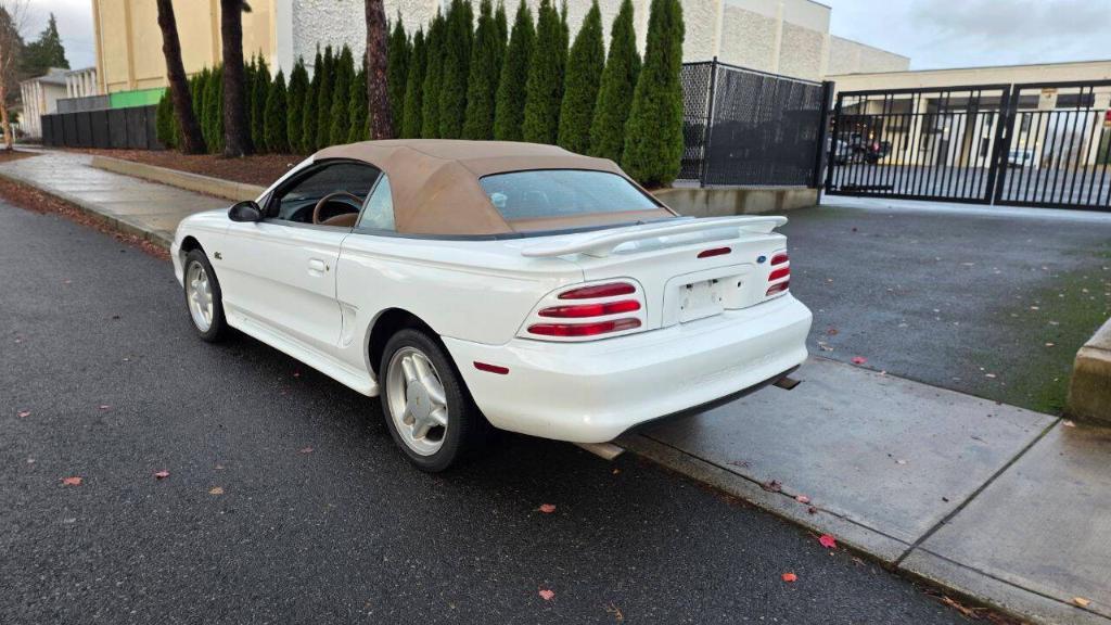 used 1995 Ford Mustang car, priced at $7,995