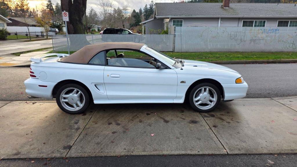 used 1995 Ford Mustang car, priced at $7,995