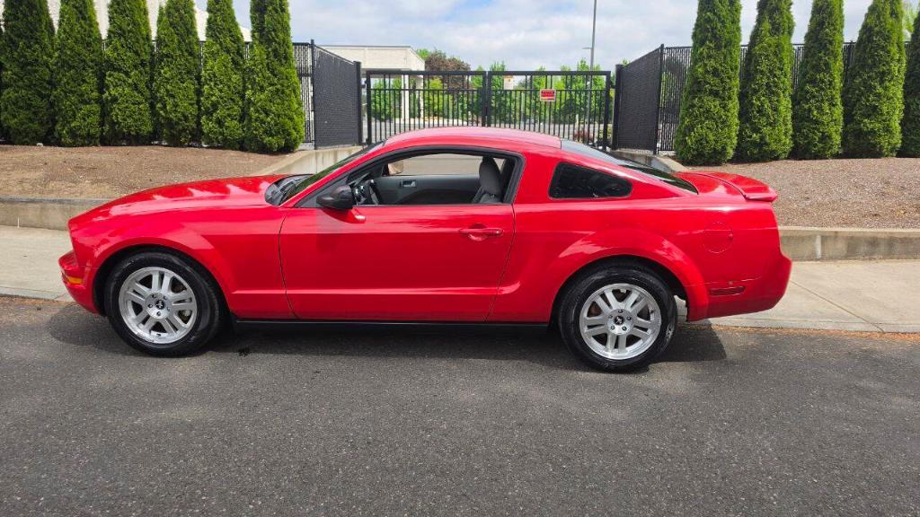 used 2007 Ford Mustang car, priced at $10,995
