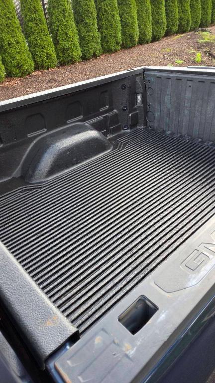 used 2021 GMC Sierra 1500 car, priced at $30,995