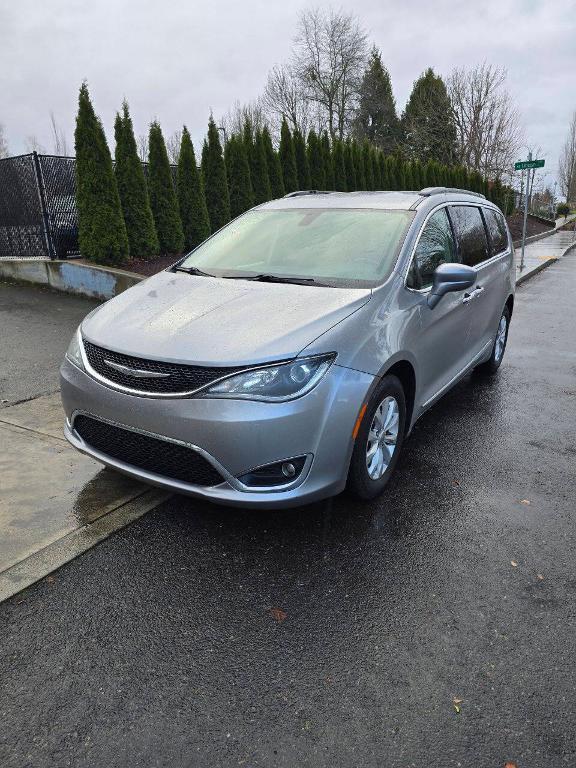 used 2017 Chrysler Pacifica car, priced at $9,995
