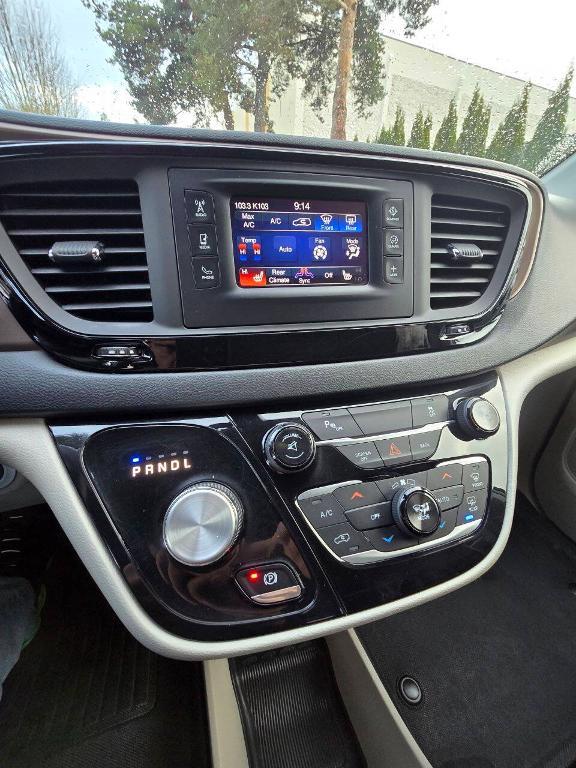 used 2017 Chrysler Pacifica car, priced at $9,995