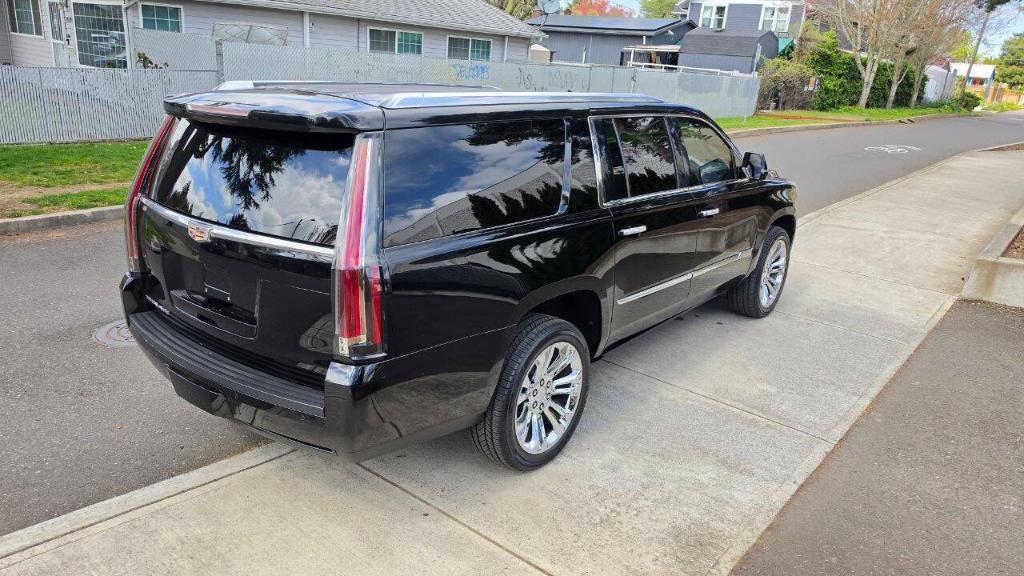 used 2015 Cadillac Escalade ESV car, priced at $28,995