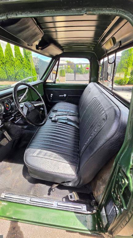 used 1972 Chevrolet Suburban car, priced at $21,995