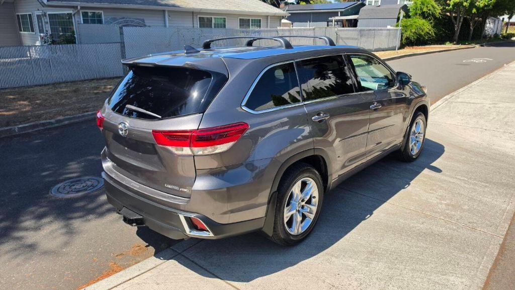 used 2018 Toyota Highlander car, priced at $22,145