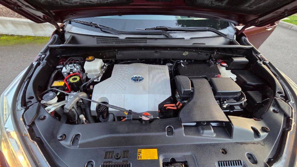 used 2017 Toyota Highlander Hybrid car, priced at $19,995