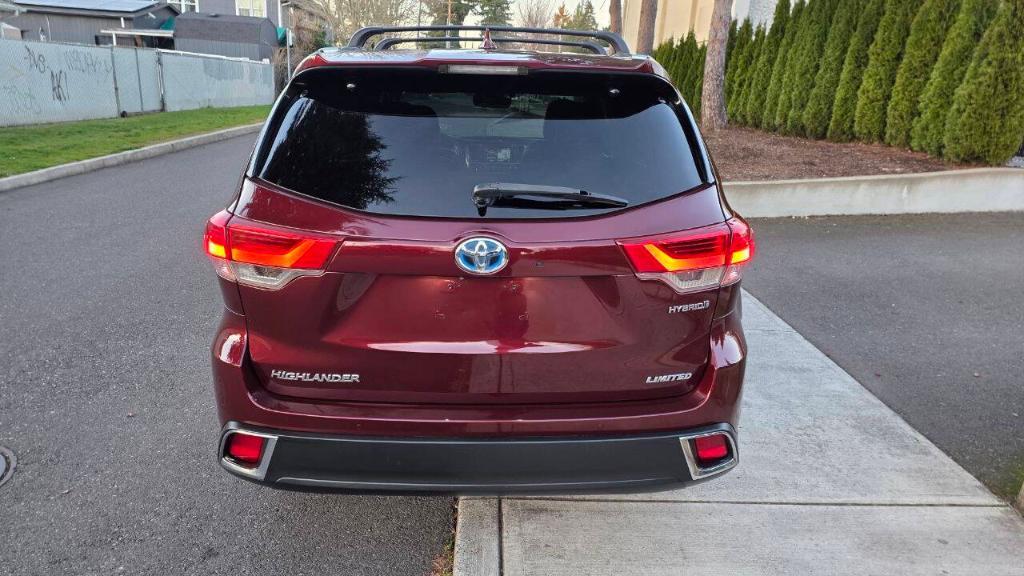 used 2017 Toyota Highlander Hybrid car, priced at $19,995