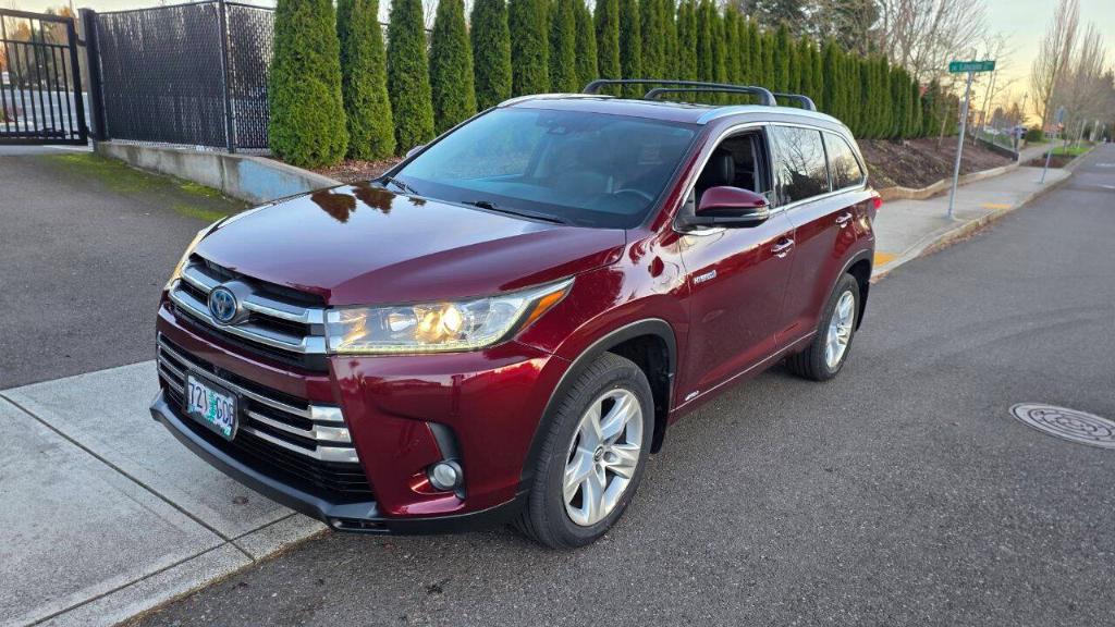used 2017 Toyota Highlander Hybrid car, priced at $19,995