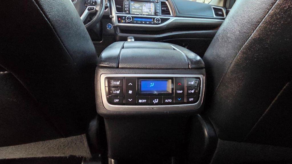 used 2017 Toyota Highlander Hybrid car, priced at $19,995
