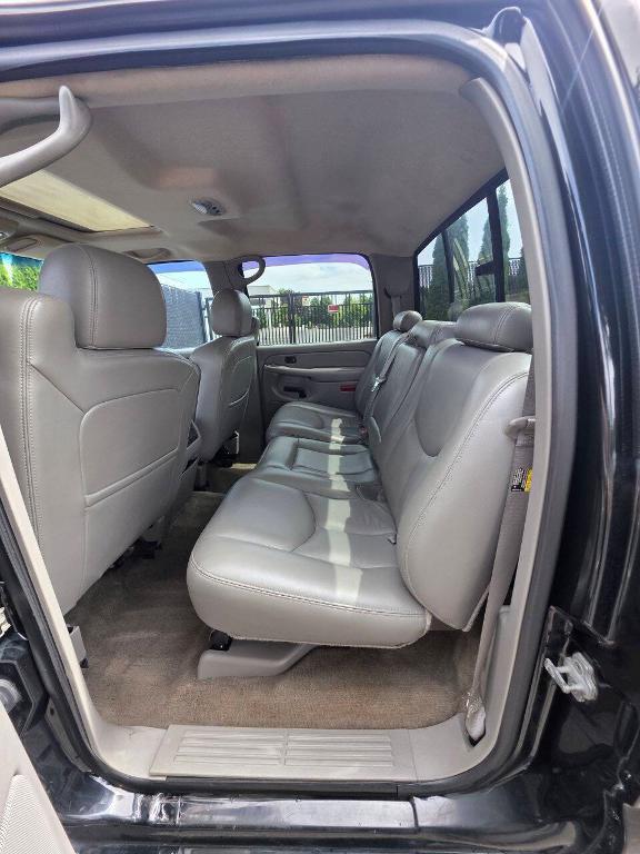 used 2006 GMC Sierra 1500 car, priced at $9,995