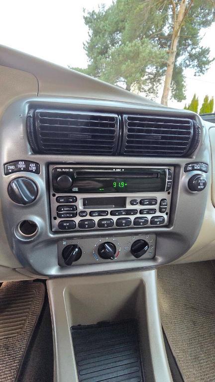 used 2005 Ford Explorer Sport Trac car, priced at $7,995