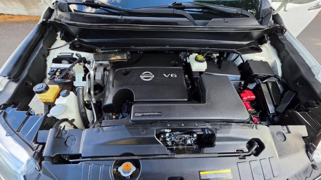 used 2014 Nissan Pathfinder car, priced at $9,995