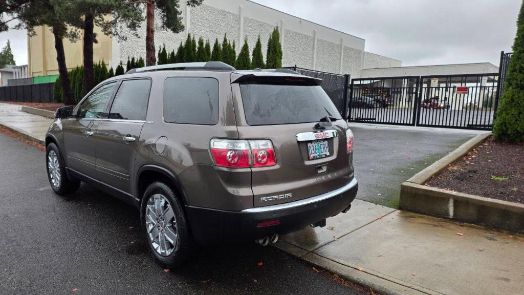 used 2010 GMC Acadia car, priced at $5,495