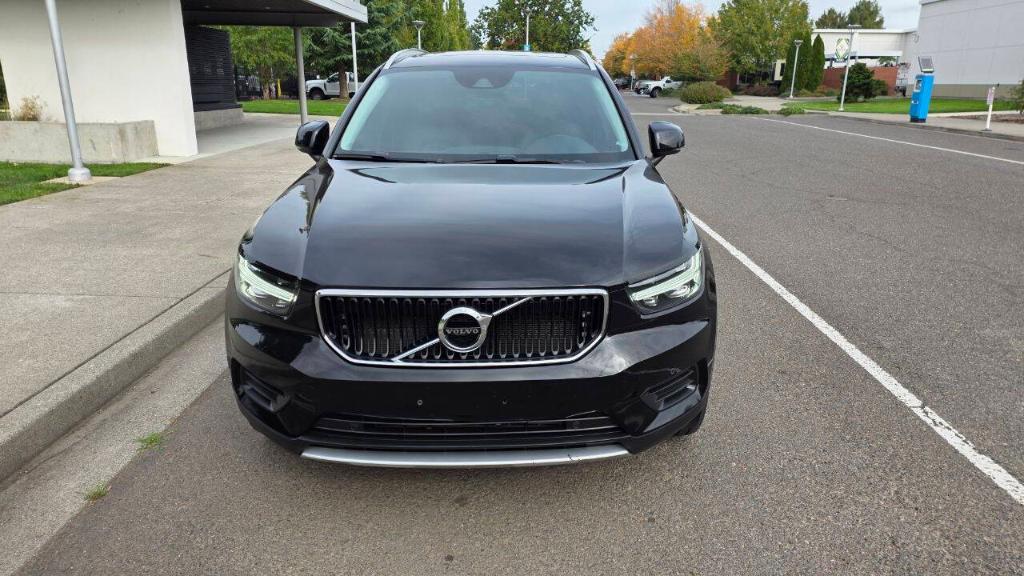 used 2020 Volvo XC40 car, priced at $18,995