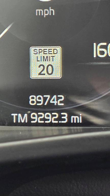 used 2020 Volvo XC40 car, priced at $18,995