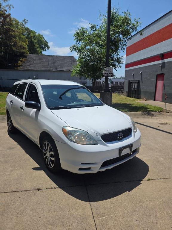 used 2004 Toyota Matrix car, priced at $2,995