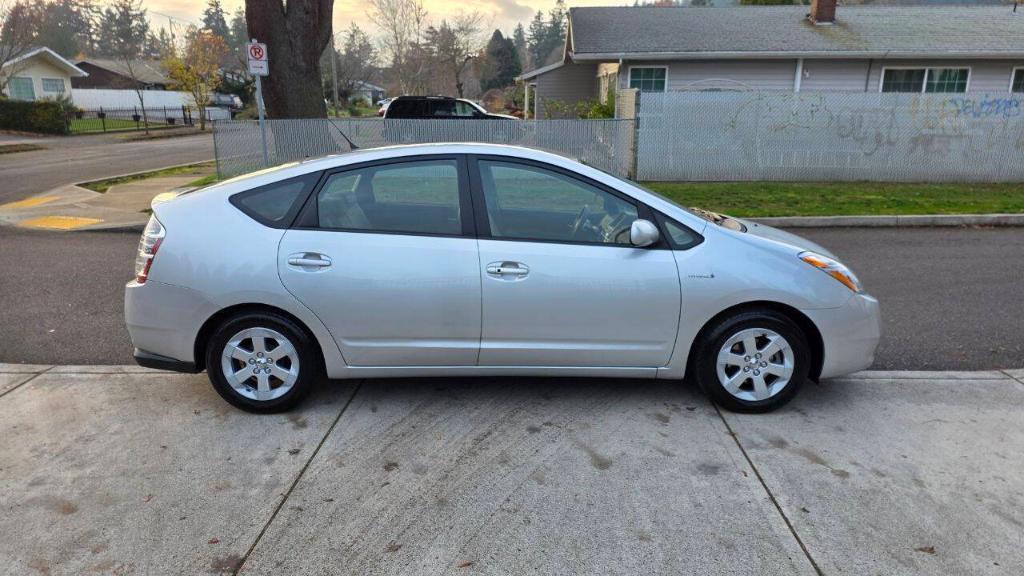 used 2008 Toyota Prius car, priced at $10,995