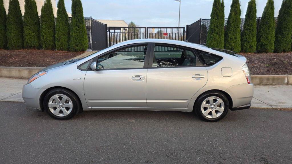 used 2008 Toyota Prius car, priced at $10,995