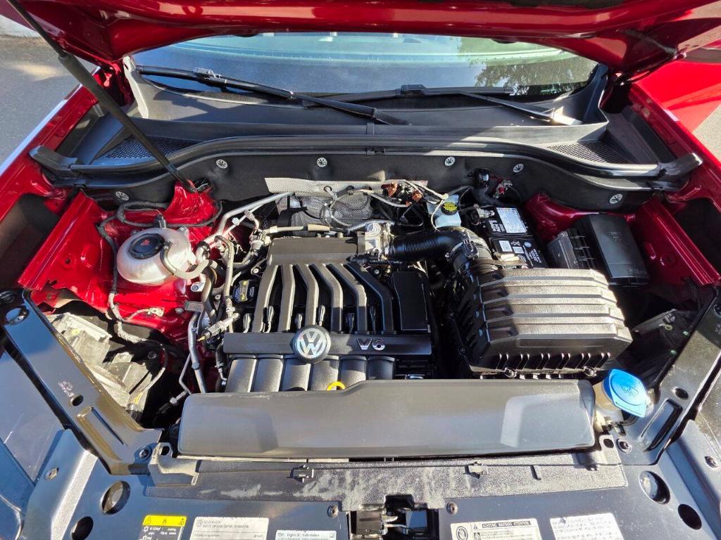 used 2018 Volkswagen Atlas car, priced at $12,995