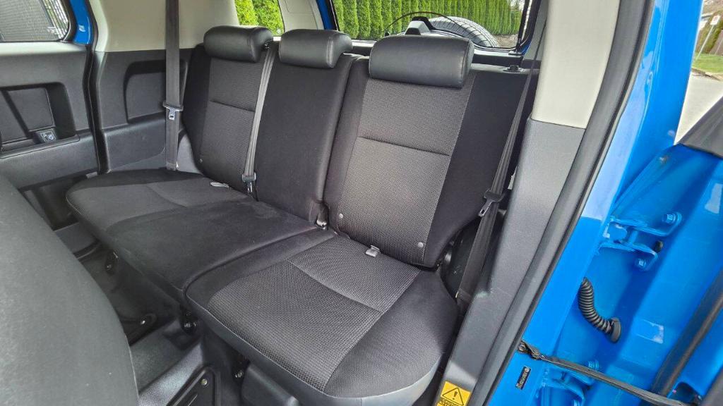 used 2007 Toyota FJ Cruiser car, priced at $13,995