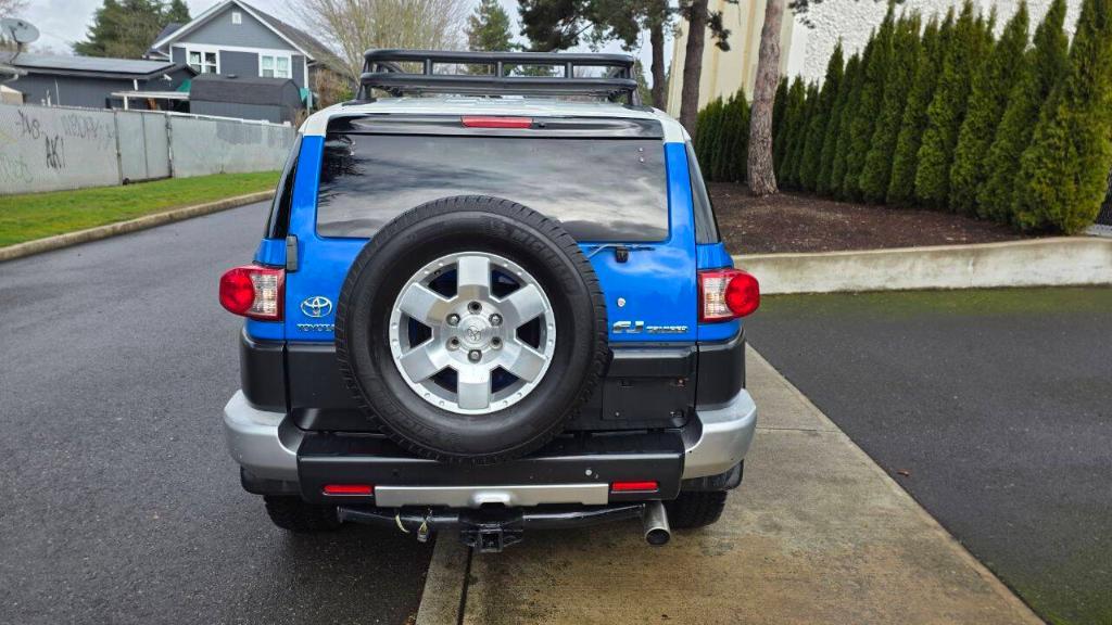 used 2007 Toyota FJ Cruiser car, priced at $13,995