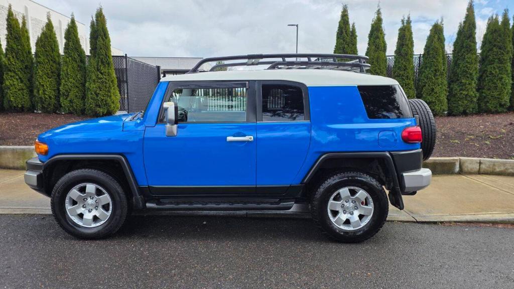 used 2007 Toyota FJ Cruiser car, priced at $13,995