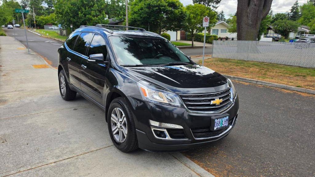 used 2015 Chevrolet Traverse car, priced at $3,995