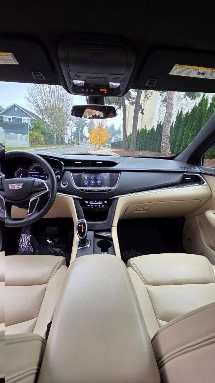 used 2017 Cadillac XT5 car, priced at $10,995