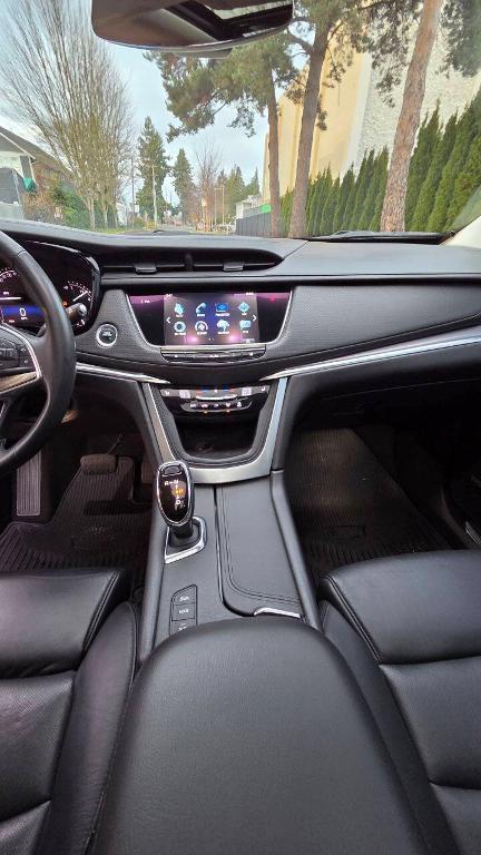 used 2017 Cadillac XT5 car, priced at $16,995