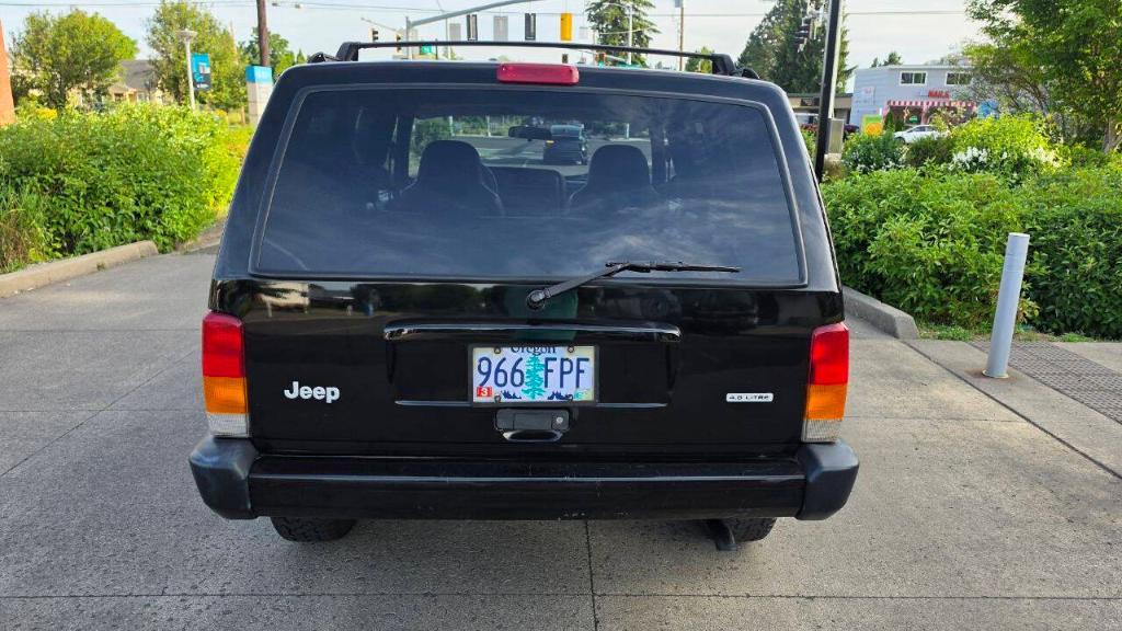 used 2001 Jeep Cherokee car, priced at $8,995