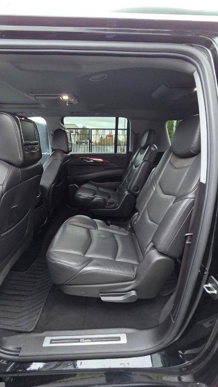 used 2017 Cadillac Escalade ESV car, priced at $25,995