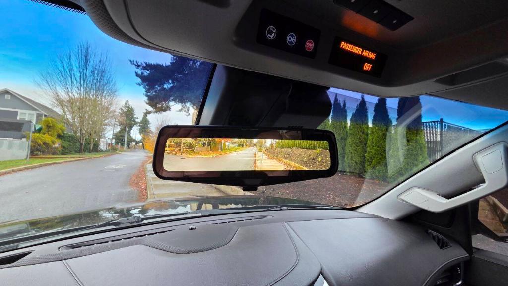 used 2017 Cadillac Escalade ESV car, priced at $25,995