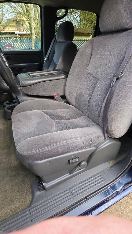 used 2005 GMC Sierra 2500 car, priced at $13,995