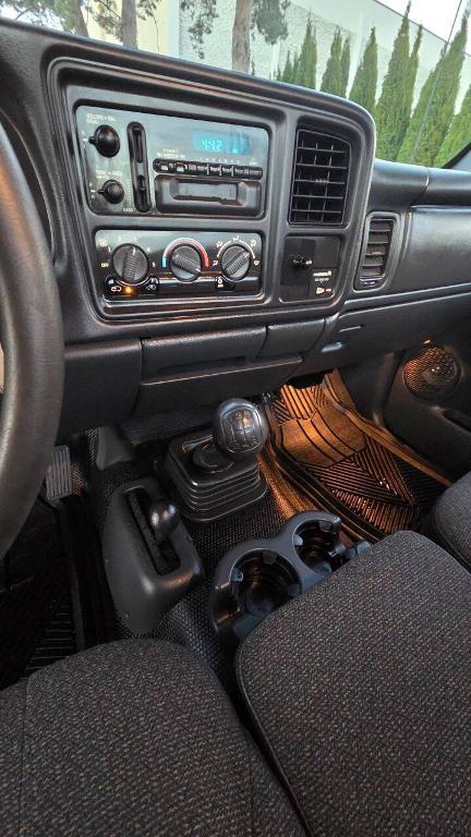 used 2001 Chevrolet Silverado 1500 car, priced at $21,995