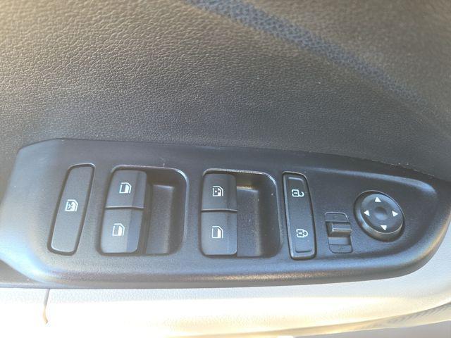 used 2022 Hyundai Venue car, priced at $13,977