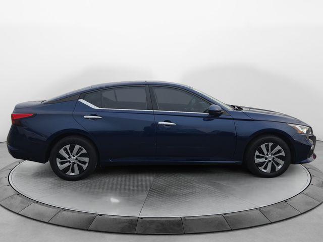 used 2022 Nissan Altima car, priced at $15,277