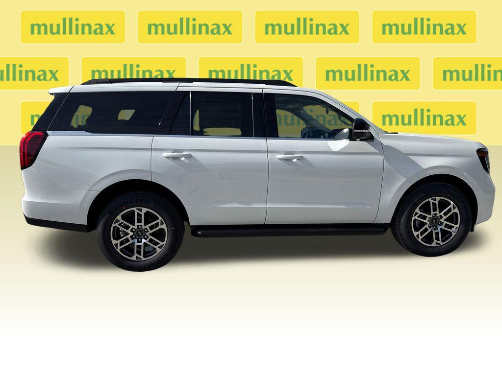 new 2025 Ford Expedition car, priced at $67,329