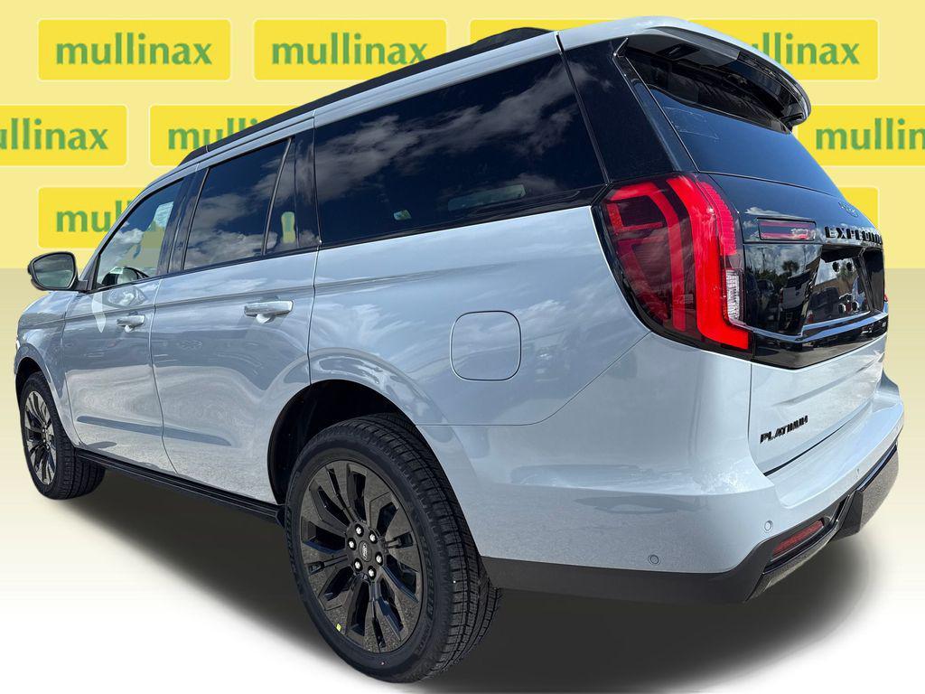 new 2025 Ford Expedition car, priced at $78,566