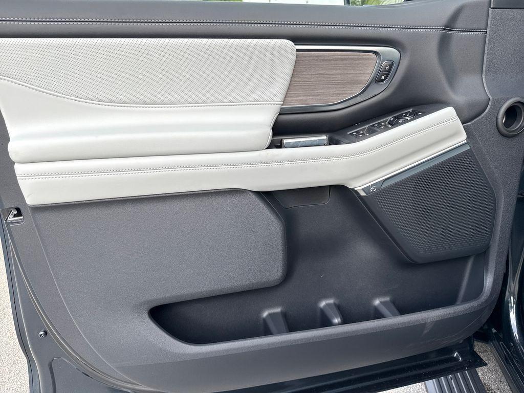 new 2026 Ford Expedition car, priced at $84,911