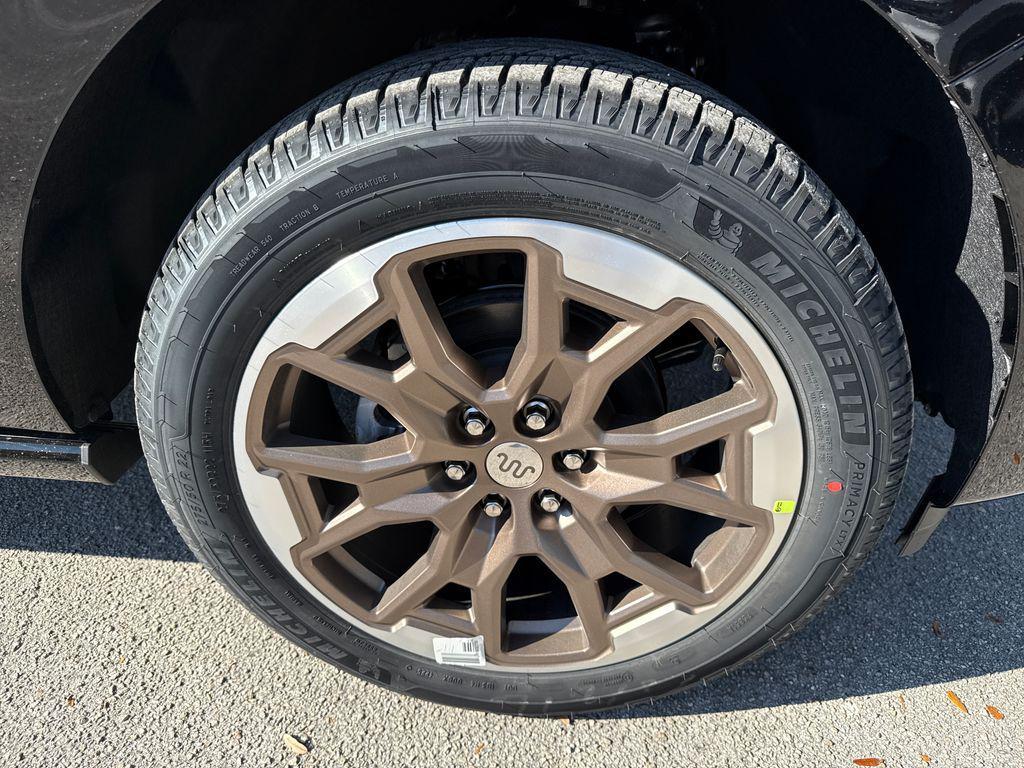 new 2025 Ford Expedition car, priced at $83,057