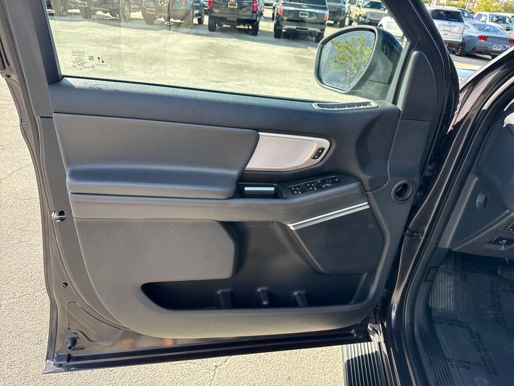 used 2025 Ford Expedition Max car, priced at $59,900