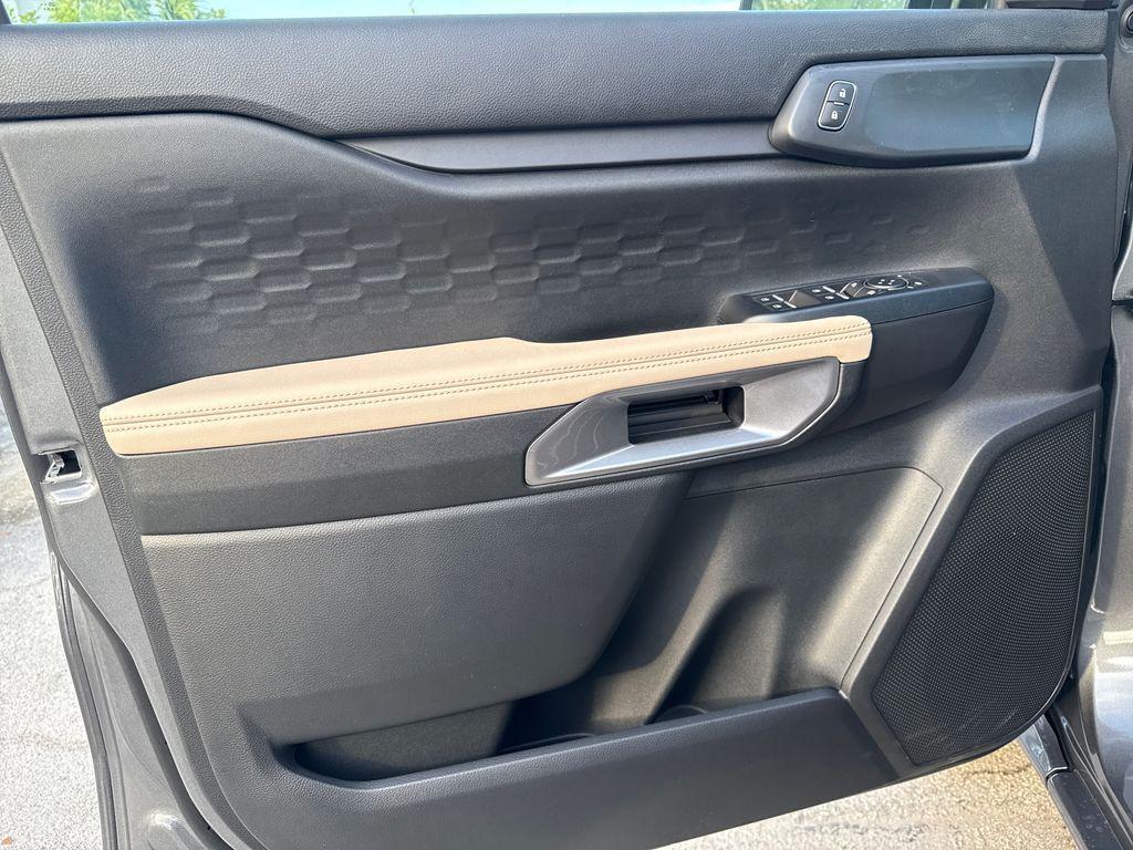 new 2025 Ford Ranger car, priced at $32,997